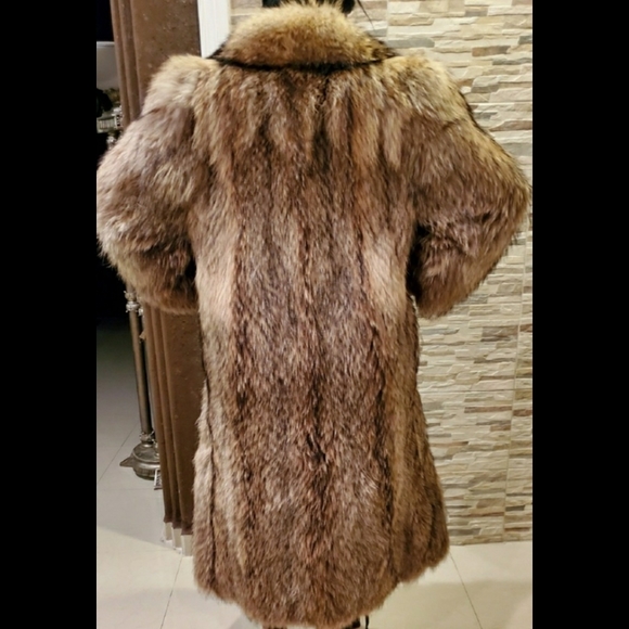 The Evans Collection Long Wolf Coat - Picture 11 of 17